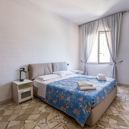 Linate Airport Apartment Milan Bagian luar foto