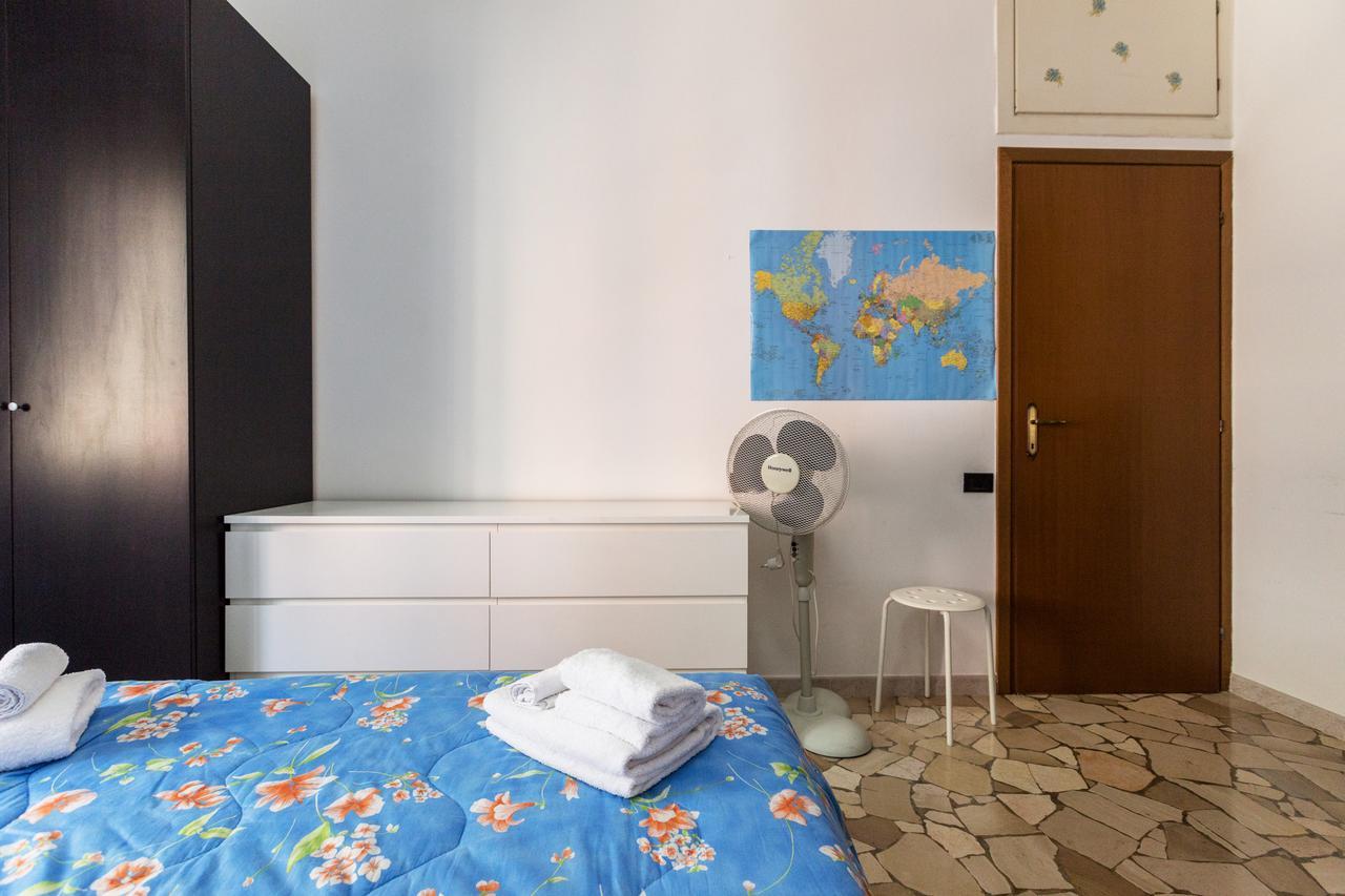 Linate Airport Apartment Milan Bagian luar foto