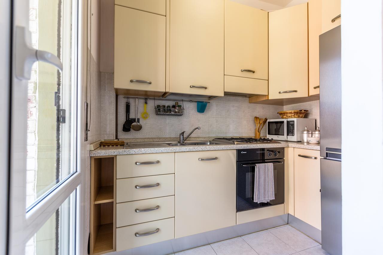 Linate Airport Apartment Milan Bagian luar foto
