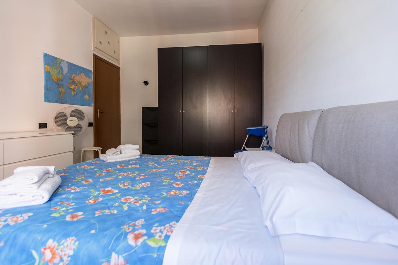 Linate Airport Apartment Milan Bagian luar foto
